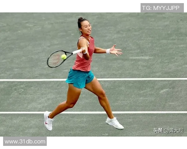 足球明星呆呆身材写真展现运动魅力与时尚风采的完美结合