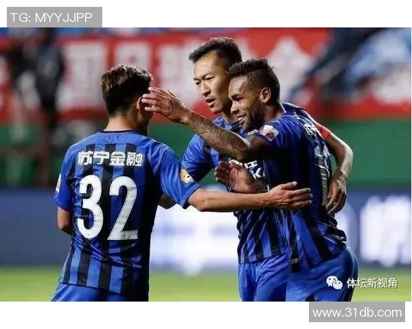 足球明星因病未能入选国家队名单引发球迷热议与关注