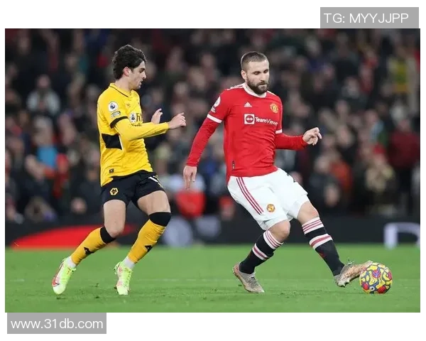 足球明星搞笑瞬间合集愚蠢行为视频大盘点让你捧腹大笑的精彩时刻