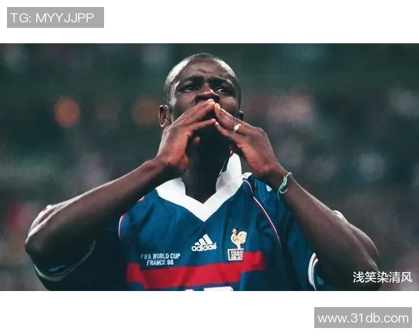 足球明星杰克森的传奇之路与他在绿茵场上的辉煌成就揭秘 足球明星杰克森的传奇之路与他在绿茵场上的辉煌成就揭秘