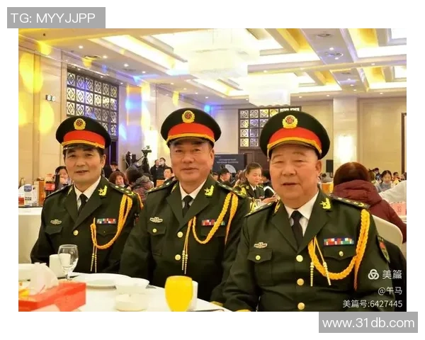 足球明星欢聚一堂庆祝合体瞬间展现团结与友谊的美好时刻 足球明星欢聚一堂庆祝合体瞬间展现团结与友谊的美好时刻