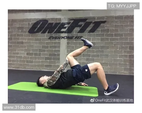 足球明星的胯骨肌肉对运动表现的影响与训练方法探讨