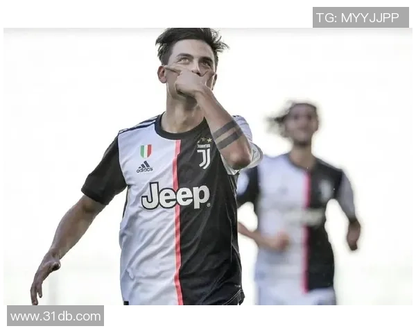 足球明星的神秘面具背后隐藏的故事与荣耀 足球明星的神秘面具背后隐藏的故事与荣耀