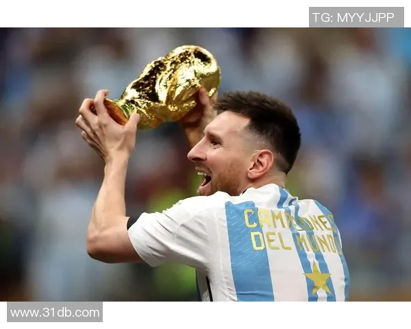 足球明星背后的故事与成就揭秘，探索他们的职业生涯与个人生活点滴